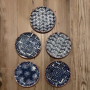 Set of 5 Blue and White Patterned Plates